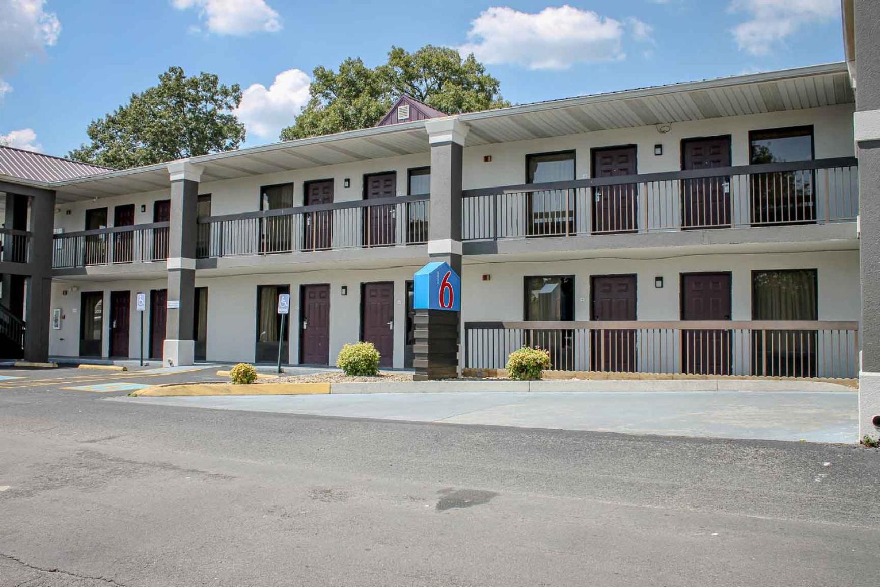 Motel 6 Knoxville, Tn - East Екстер'єр фото